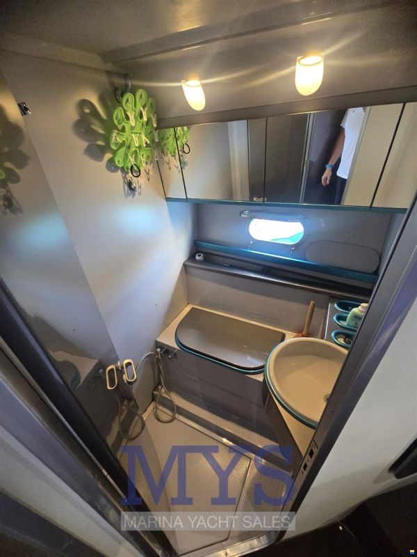 Ferretti 40 ROADSTAR
