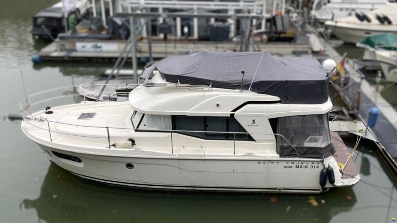 Beneteau Swift Trawler 35
