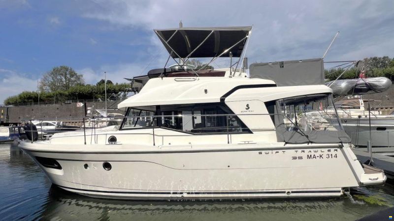 Beneteau Swift Trawler 35
