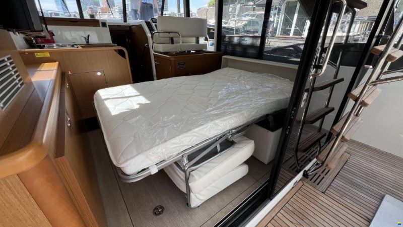 Beneteau Swift Trawler 35