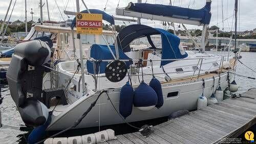 Beneteau Oceanis Clipper 381