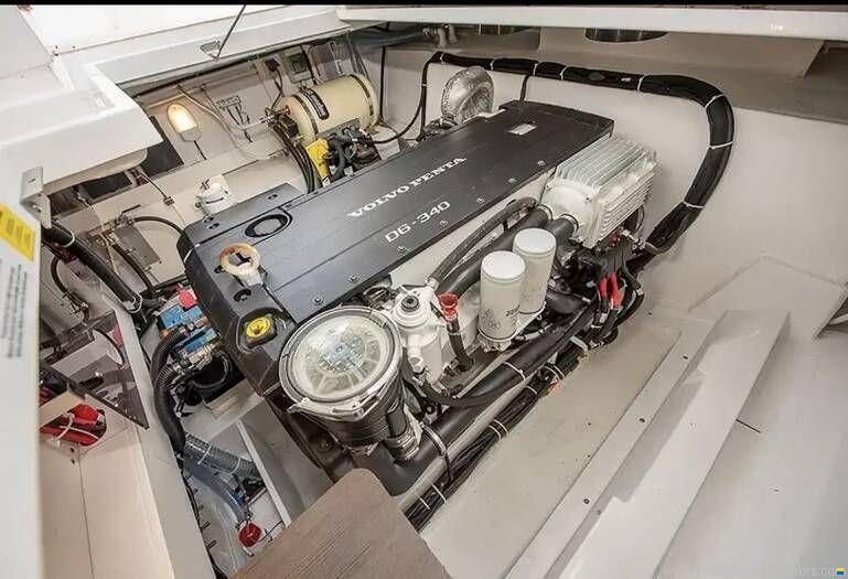 Sealine International C335