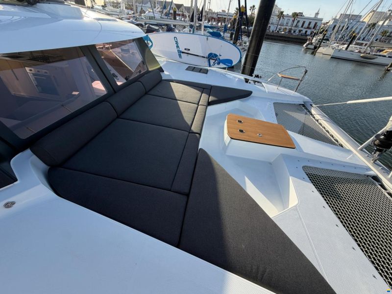 Fountaine Pajot 44