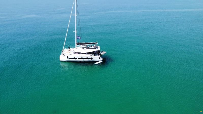 Fountaine Pajot 44