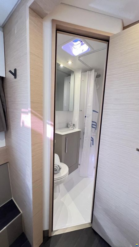 Fountaine Pajot 44