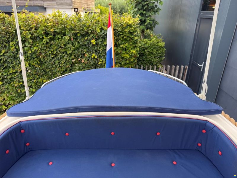 Crescent Allure 21