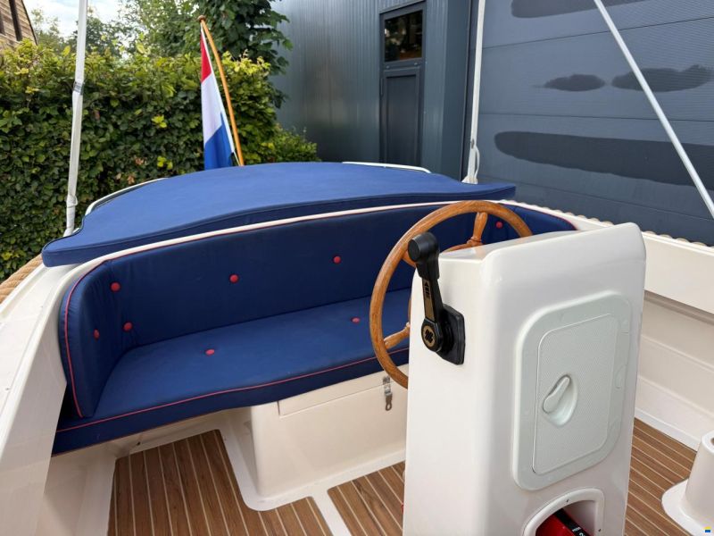 Crescent Allure 21