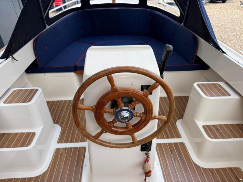 Crescent Allure 21