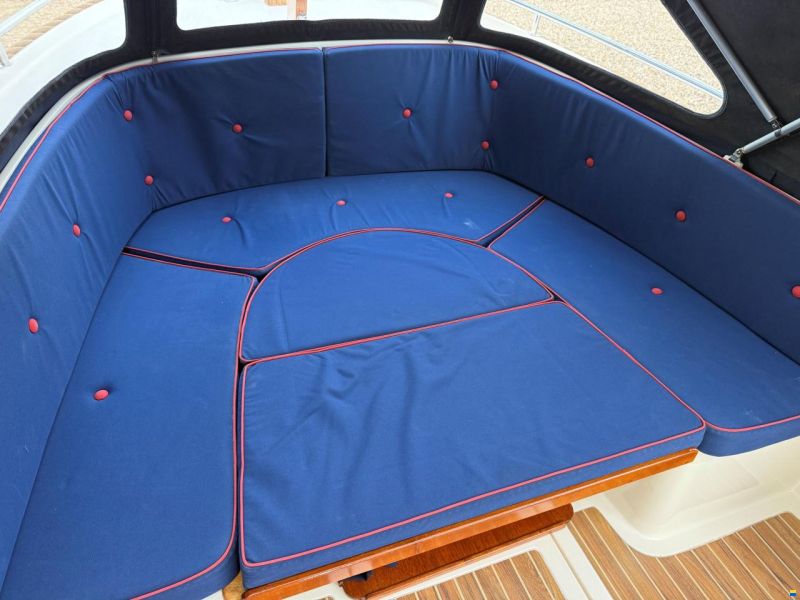 Crescent Allure 21