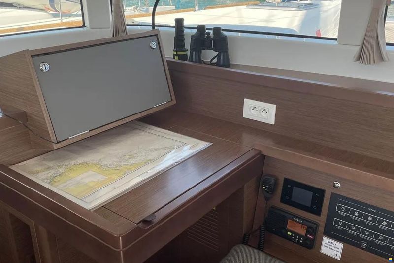 Lagoon 40