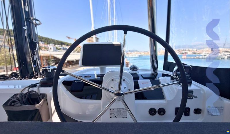 Lagoon 55