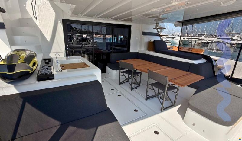 Lagoon 55
