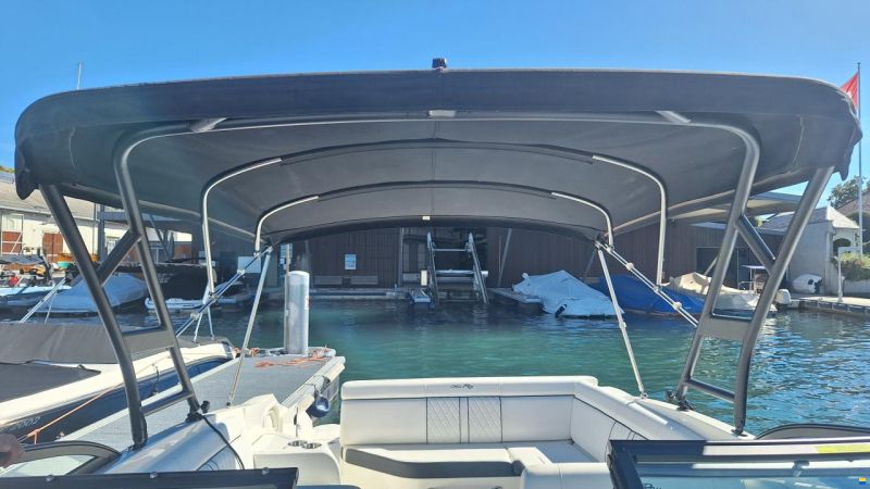 Sea Ray Sun Deck 270