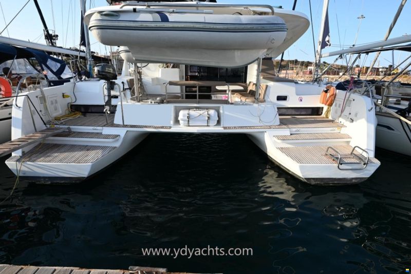 Lagoon 42