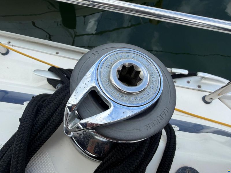 Bavaria 32