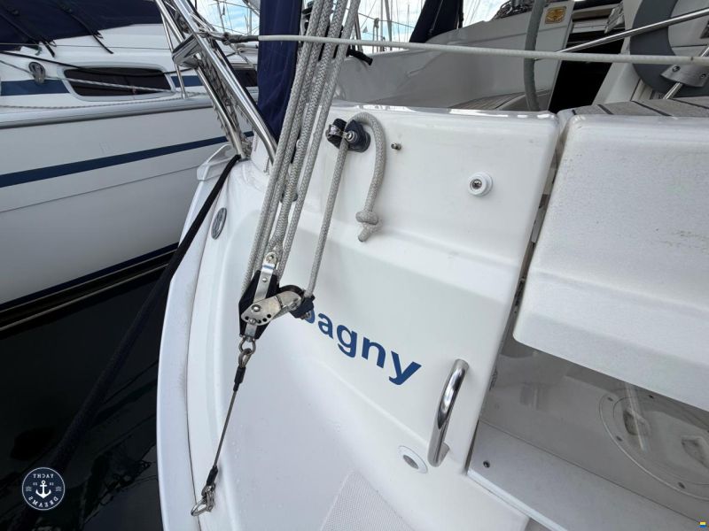 Bavaria 32