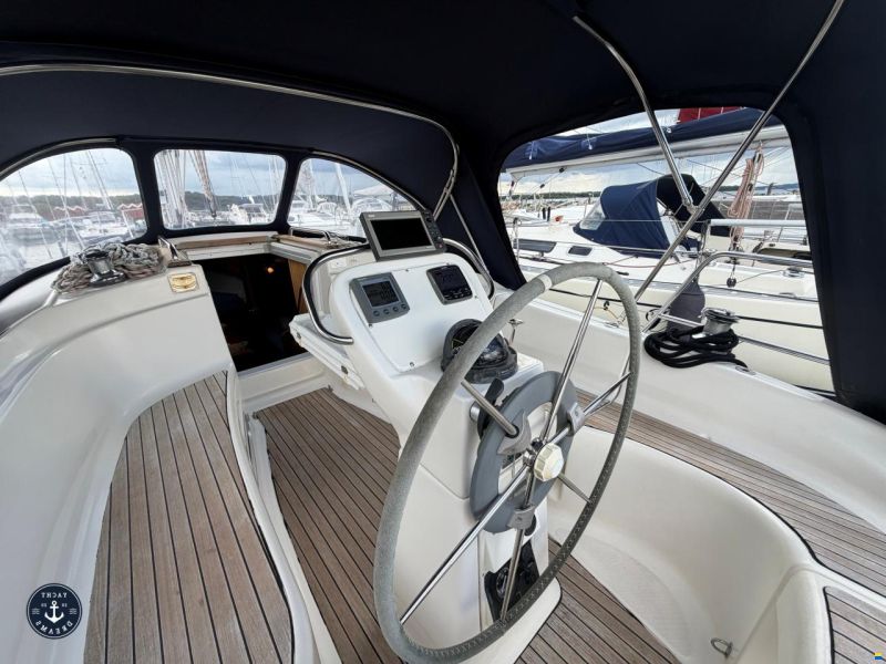 Bavaria 32