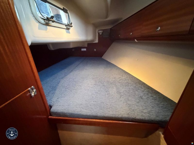 Bavaria 32