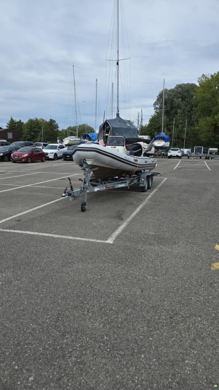 Valiant 520 Vanguard