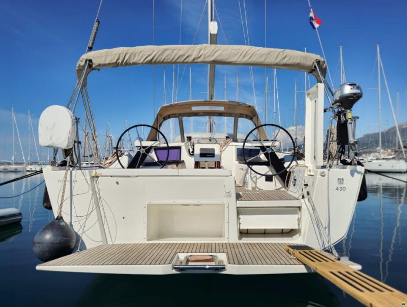Dufour 430 Grand Large