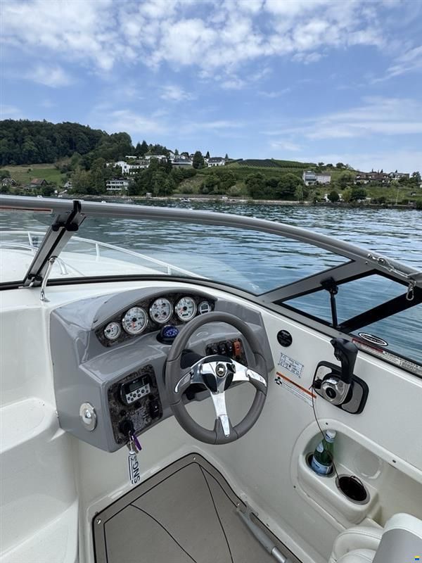 Stingray 235 CR