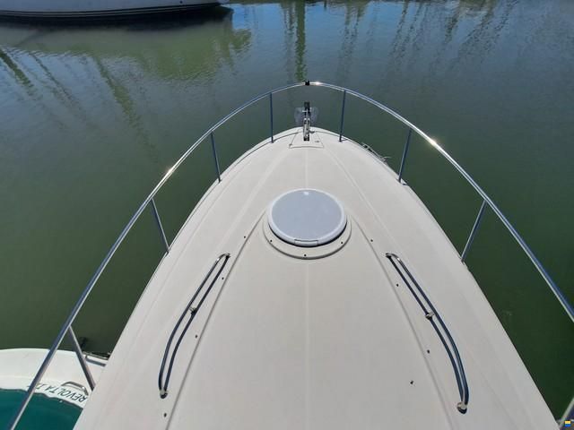 Monterey 265