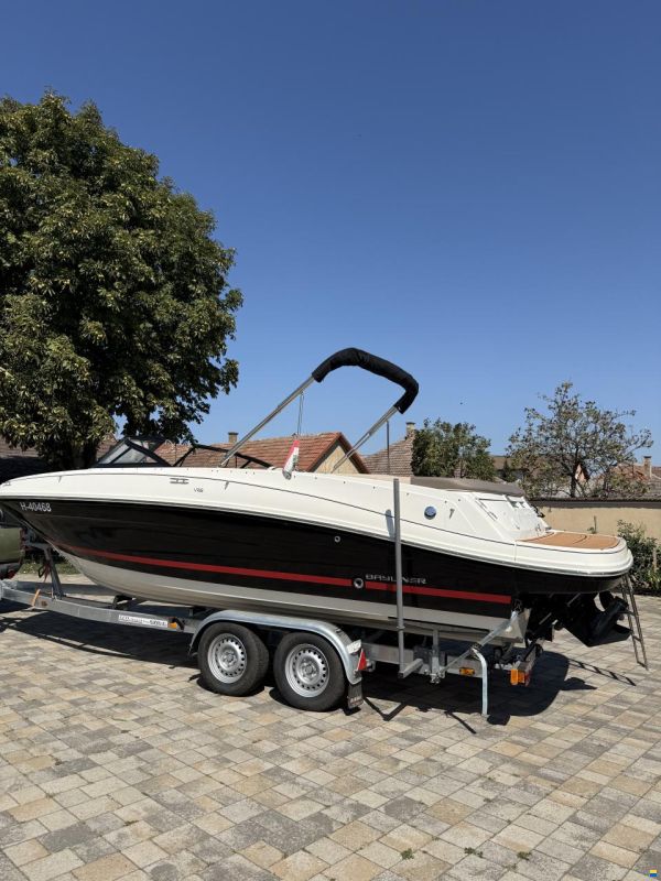 Bayliner VR6