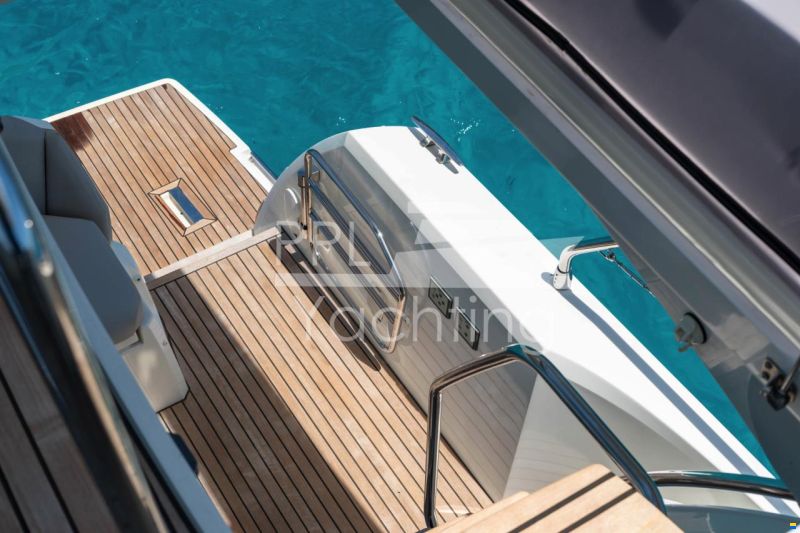 Prestige 460 Fly