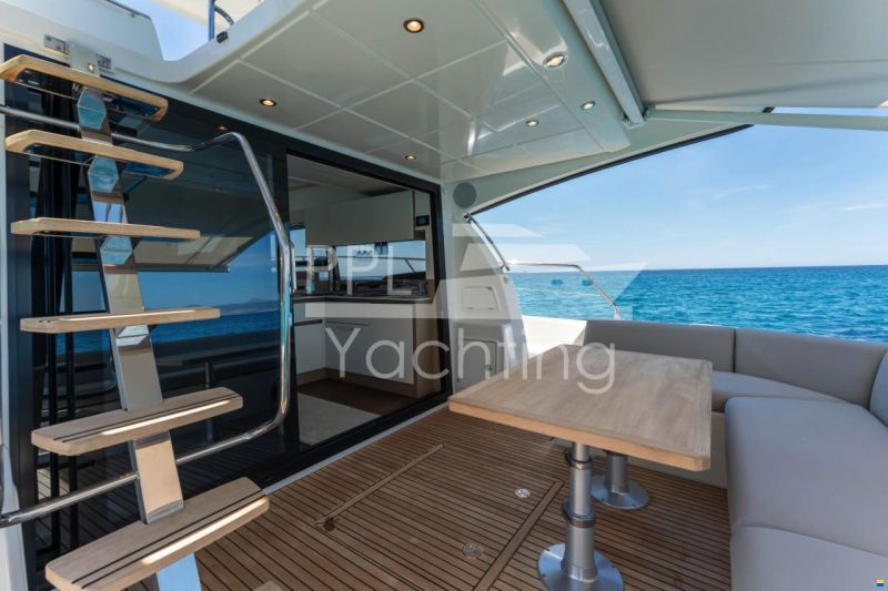 Prestige 460 Fly