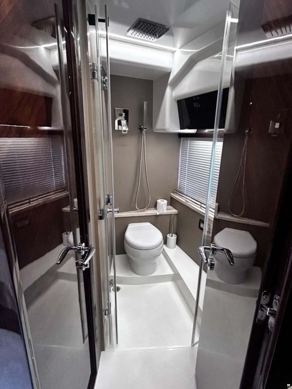 Galeon 400 Fly