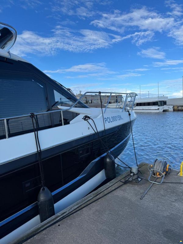 Galeon 400 Fly