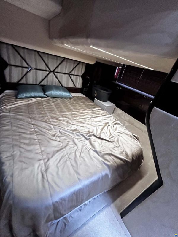Galeon 400 Fly