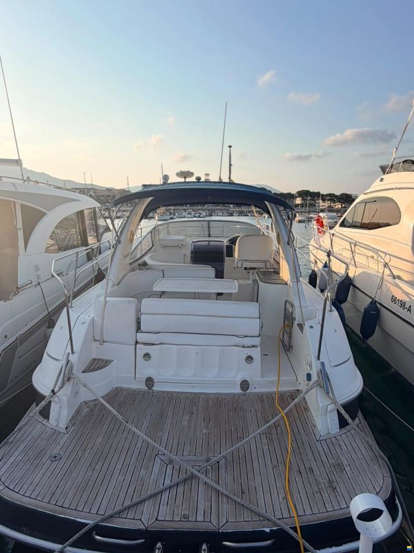 Bavaria 32