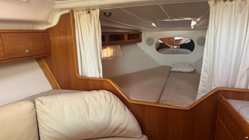Bavaria 32