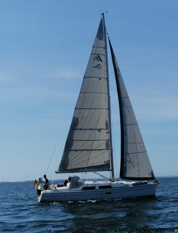 Hanse 375
