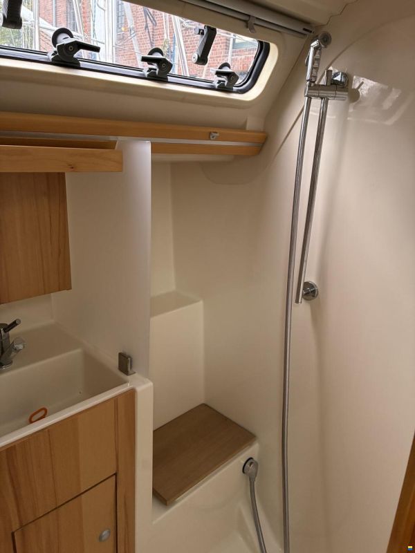 Hanse 375