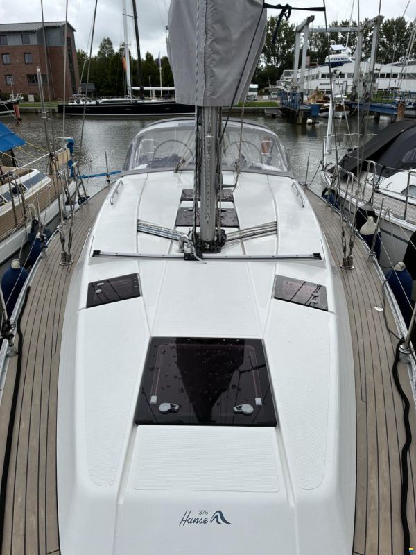 Hanse 375