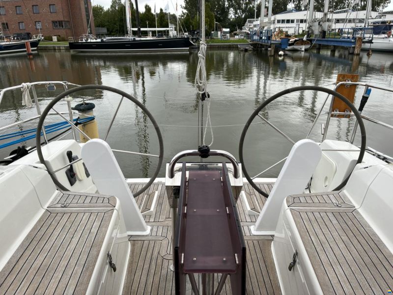 Hanse 375