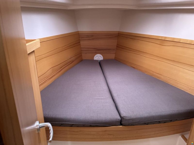 Hanse 375