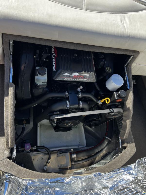 Bayliner Capri 2050 SE-BX Mercruiser 4.3