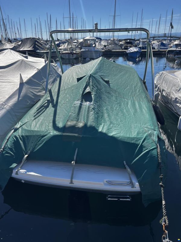 Bayliner Capri 2050 SE-BX Mercruiser 4.3