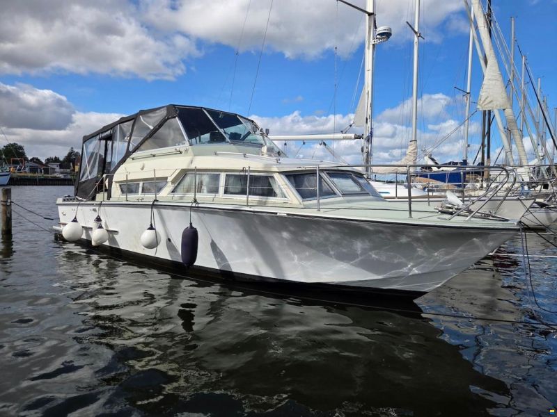 Coronet 32 Oceanfarer