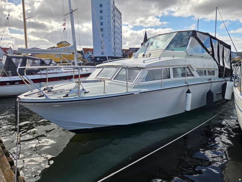Coronet 32 Oceanfarer
