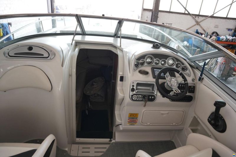 Crownline 275 CCR