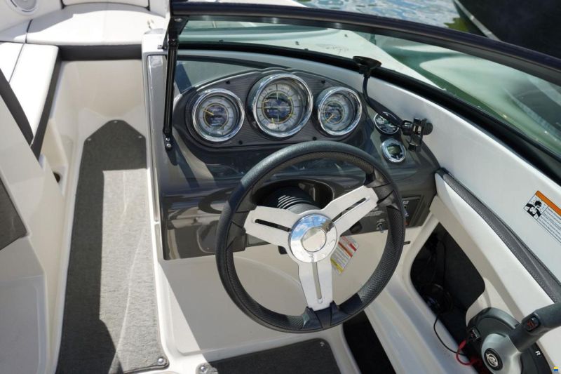 Sea Ray 190 SPORT
