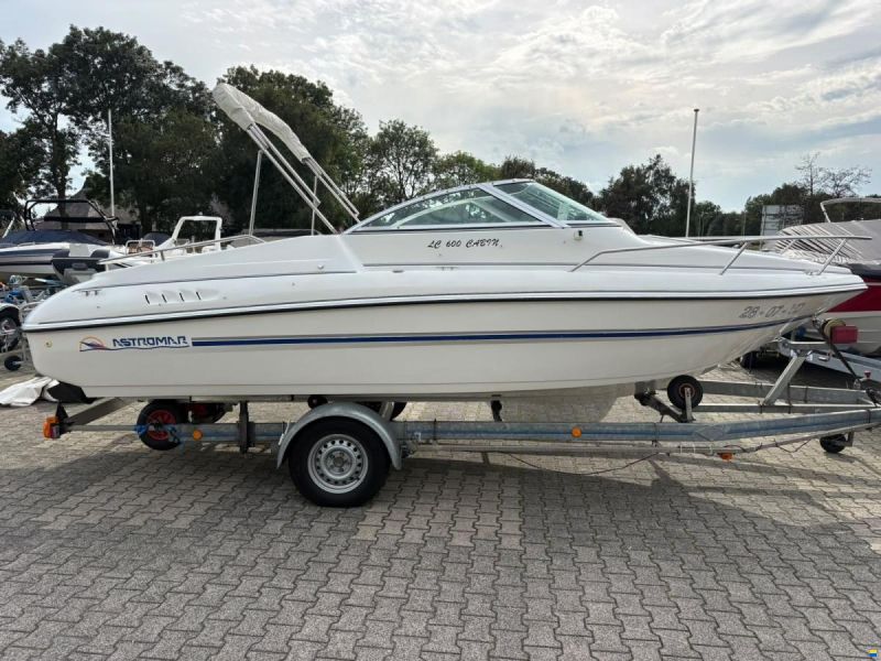 Astromar LC600 Cabin