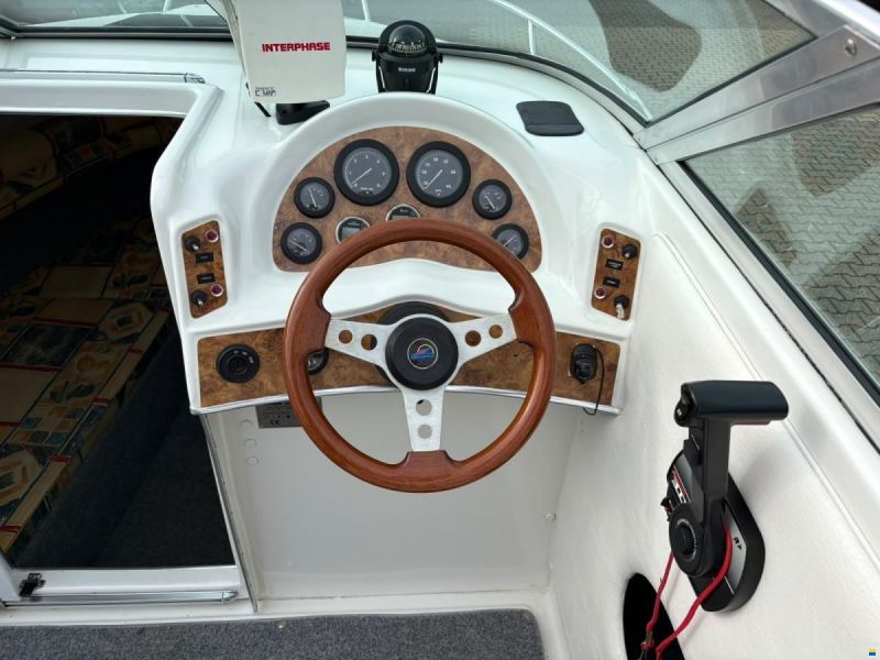 Astromar LC600 Cabin