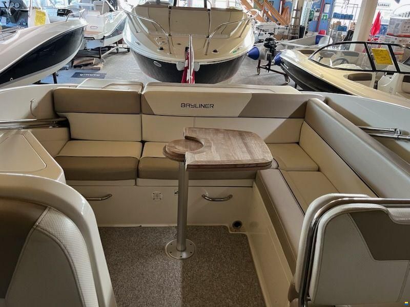 Bayliner 742R