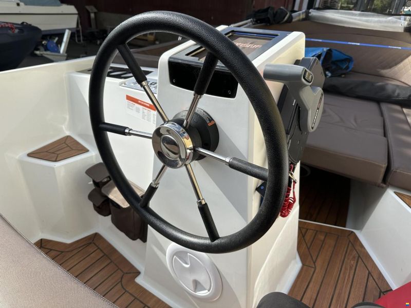 Corsiva 565 New Age (2019) med Yamaha F40FET og