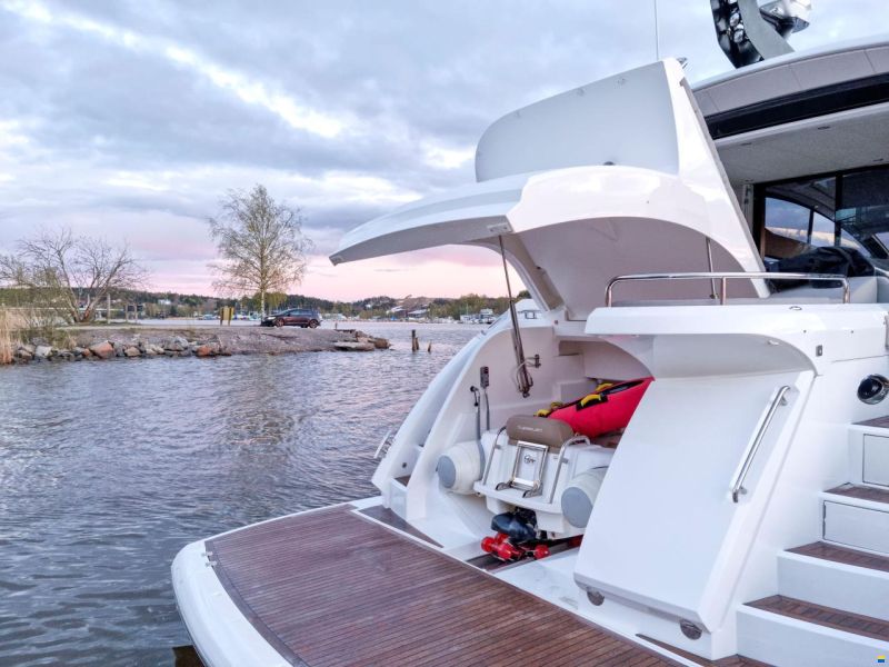 Sunseeker Predator 57